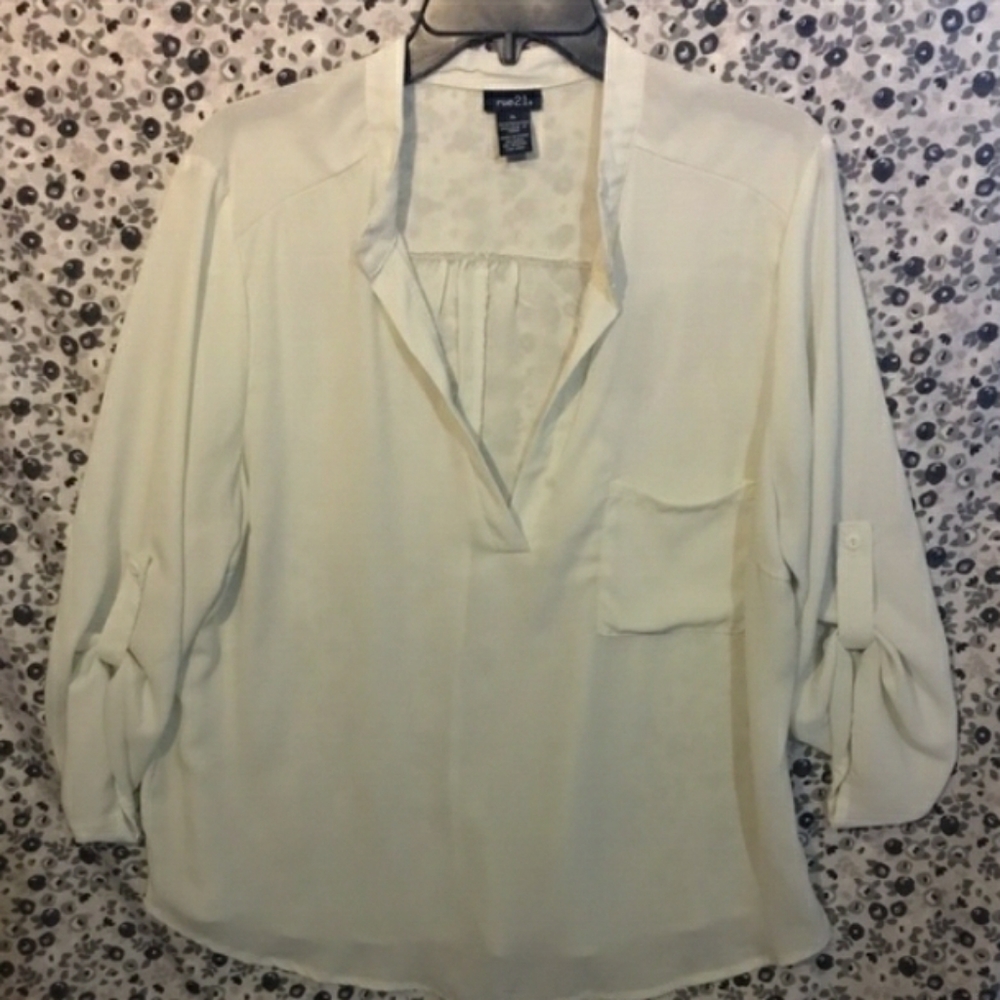 Rue21 Quarter Sleeve Blouse